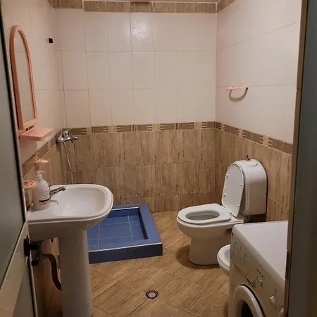 Apartment E&a